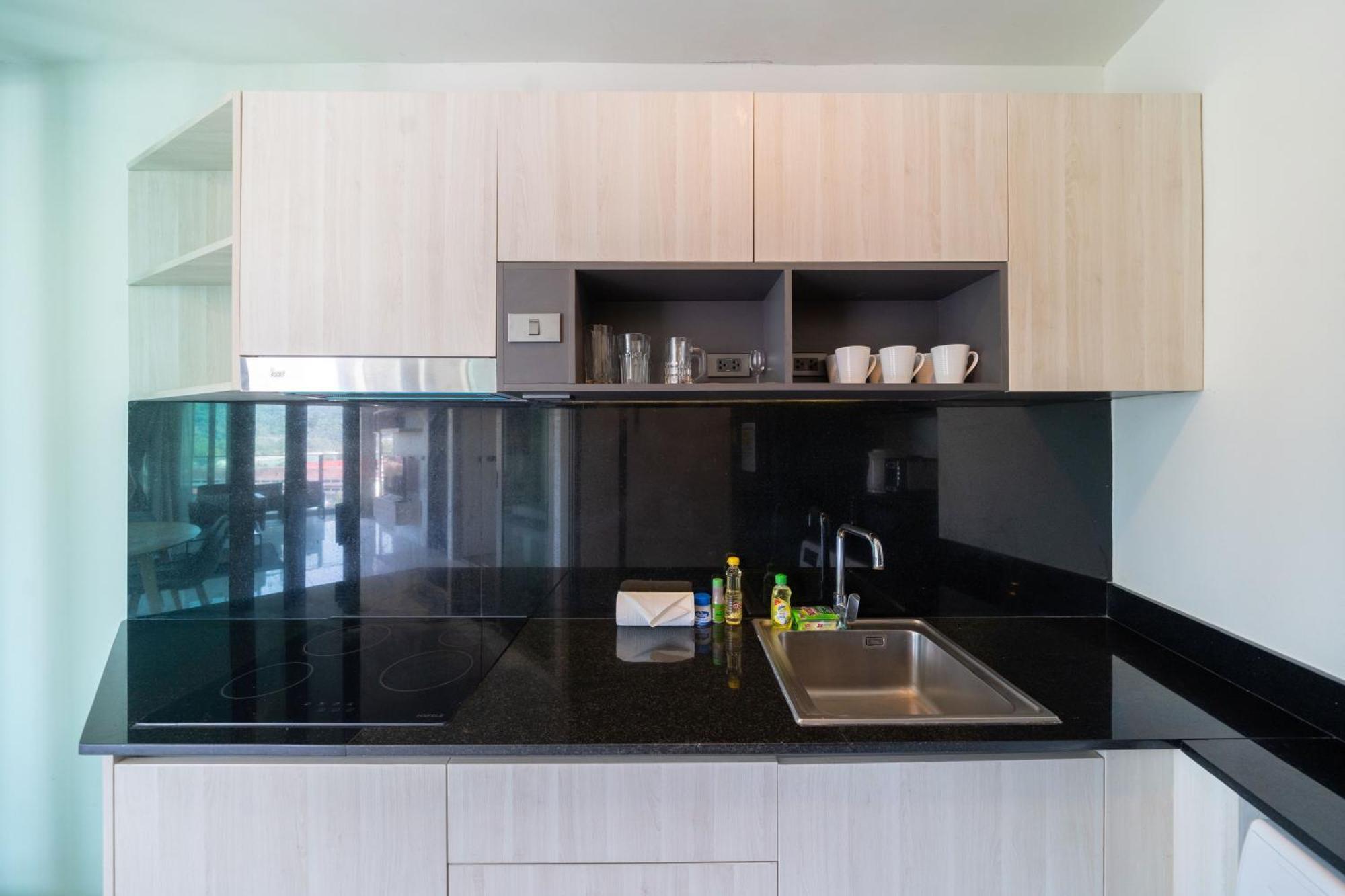 Sea View 2Br Apartment Oceana C35, Just 5 Min Walk To 卡马拉海滩 外观 照片